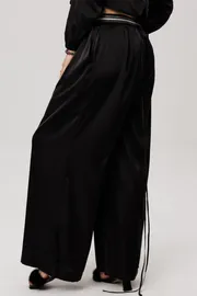 Trousers Anelli Laurel #1734 blestyashhij chernyj