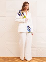 Костюм GIZART арт. 5377 молочный с цветком