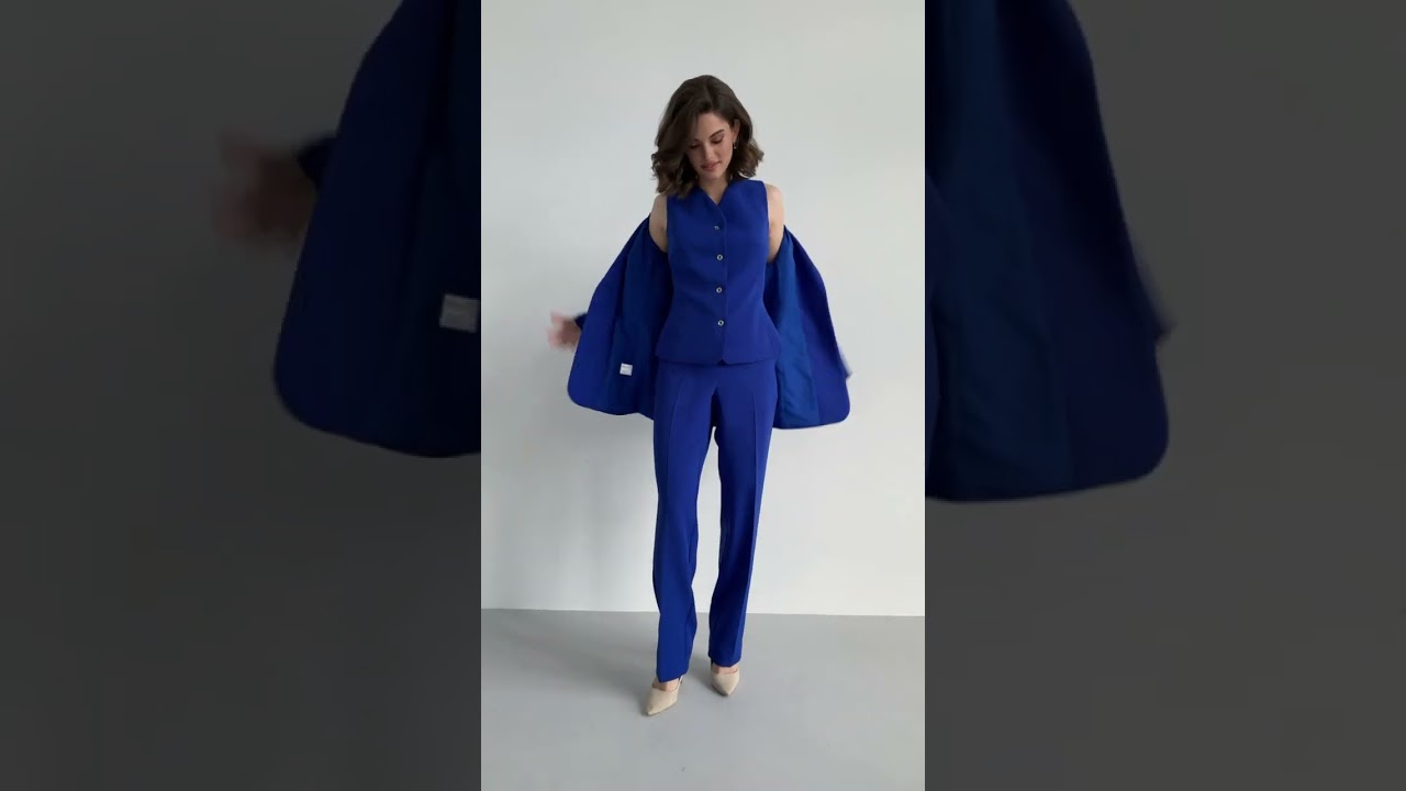 Женский брючный костюм тройка от бренда URS