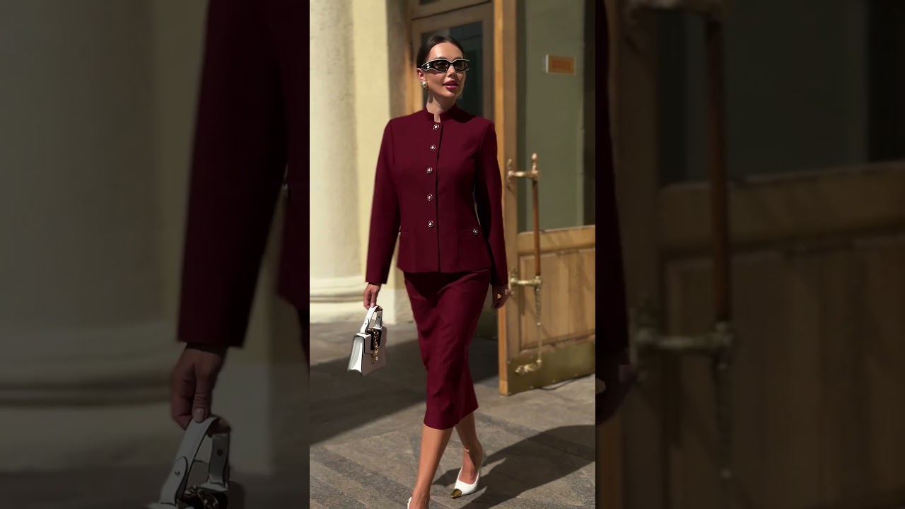 Бордовый женский костюм с юбкой. Деловой стиль 25-604-1 URS.by