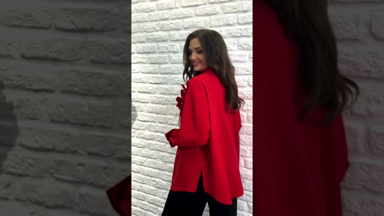 Блуза VIZAVI 810 красного цвета