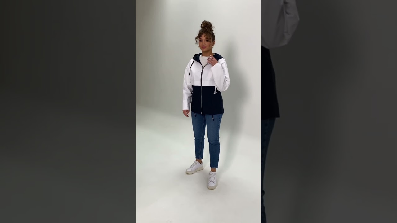 6170 куртка женская размерный ряд с 50 по 60 цвет бело- синий