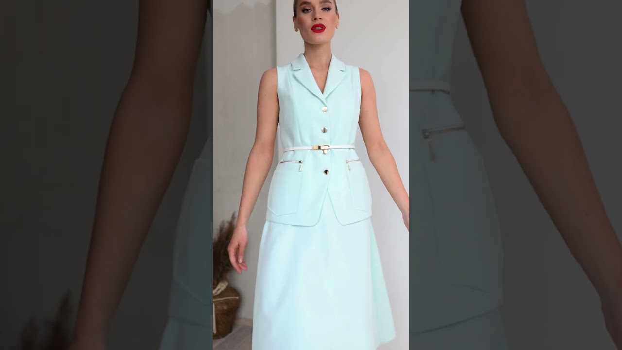 Деловой летний женский костюм URS. Мятный женский костюм ЮРС.