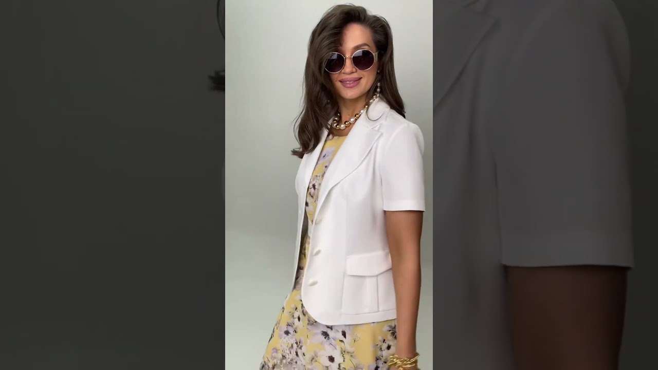 6100 костюм женский двойка цвет белый + жёлтый в цветочный принт  размерный ряд с 48 по 54 http