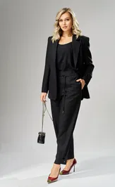 Suit Ava fashion M-240 chernyj