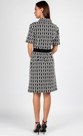 Dress VIZAVI 807 cherno-belyj