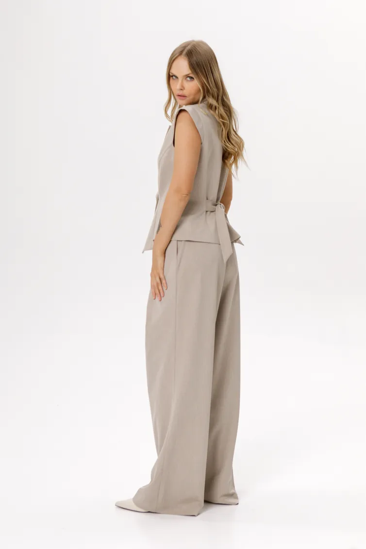 Waistcoat Pirs #6543 bezhevyj