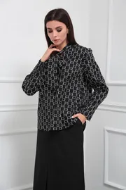 Bluzka SandyNA #13929 chernyj, S-dizajn
