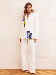 Костюм GIZART арт. 5377 молочный с цветком