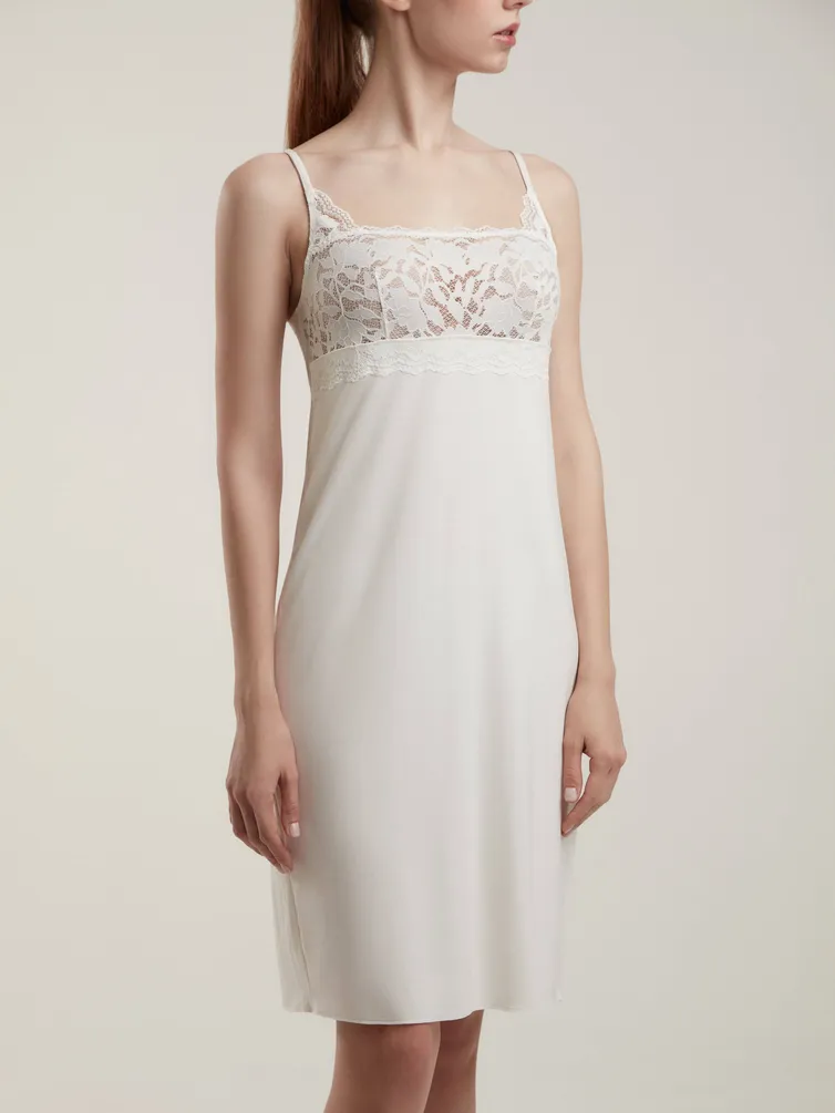 Sukienka Conte Elegant #21S-0021KSP priglushenno-belyj 164
