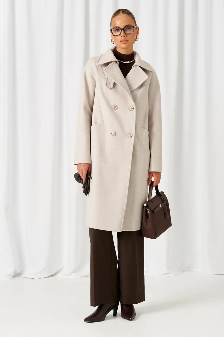 Coat Beautiful & Free #9029 molochnyj