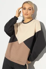 Bluza CHARUTTI #Lyubimyj obraz (iskushenie)