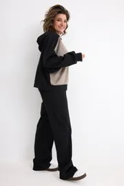 Bluza Z Kapturem BegiModa #4157 chyornyj kvarc