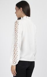 Blouse VIZAVI 695 molochnyj