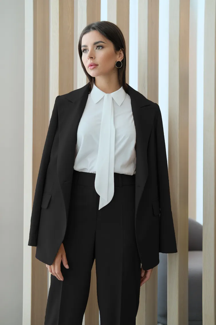 Garnitur Ladis Line #1257 chyornyj