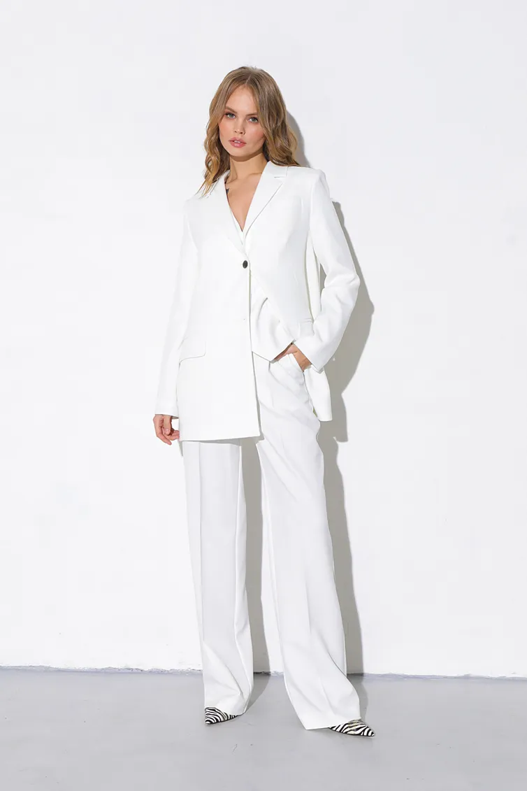 Suit Pirs #3645 molochnyj