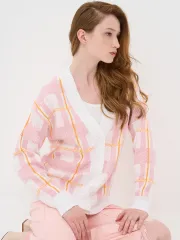 Sweter Newvay #7232-14090 bel/zolotoj ulej/liker