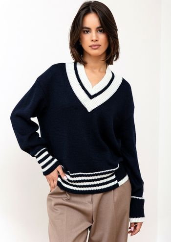 ТЗ887Ш темно-синий, молочный