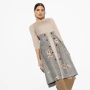 Sukienki CHARUTTI #Samaya uvlekatelnaya (magic beige)