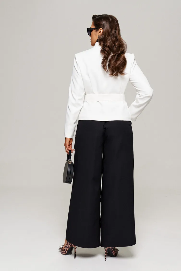 Suit Beautiful & Free #6187 belyj+chyornyj
