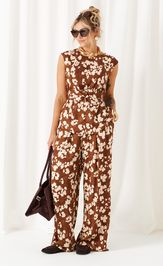 Костюм Beautiful & Free 6476 молочный-коричневый