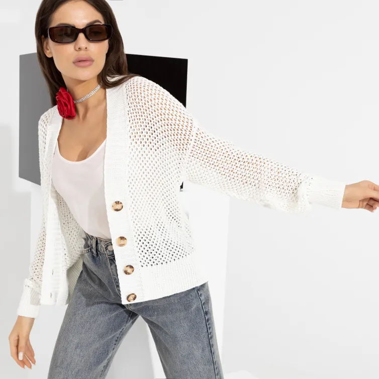 Sweter CHARUTTI #So stranic Vogue
