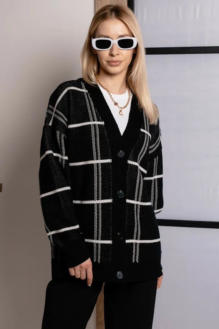Sweter Romgil #TZ896P chernyj, belyj