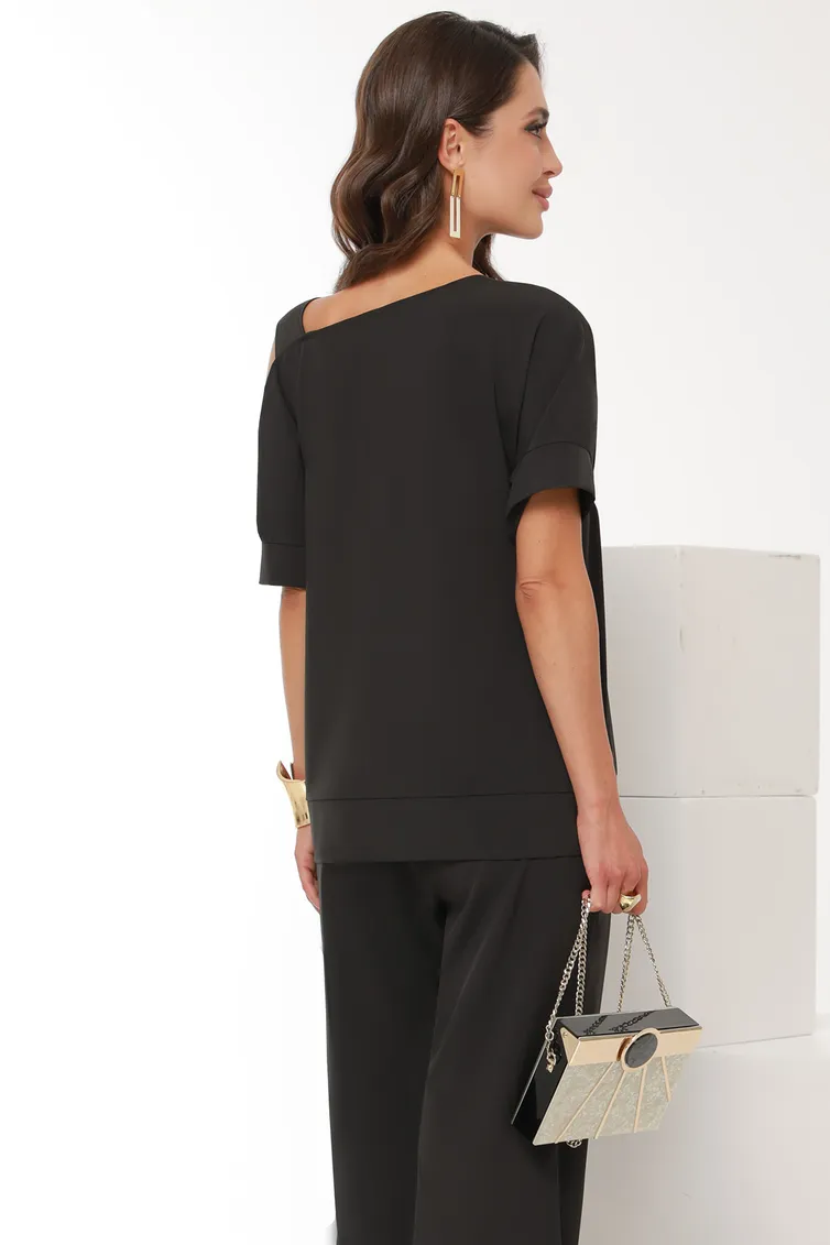 Garnitury damskie DS Trend #K-0883-0115-05 (chernyj s otkrytym plechom)