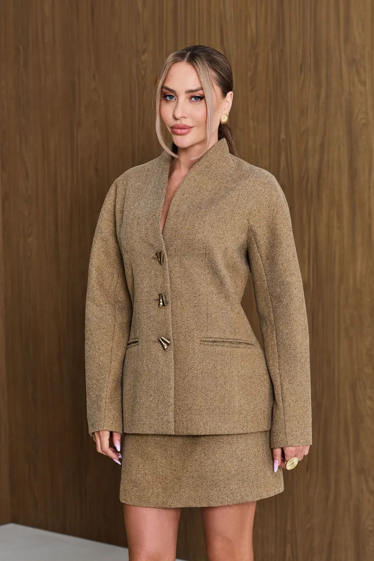 Костюм Golden Valley арт. 6780 бежевый
