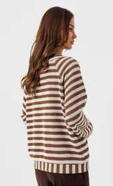 Sweter Люше 4467 korichnevyj