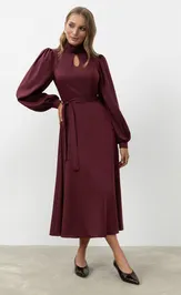 Dress CHARUTTI Buntarka v dele (s poyasom)