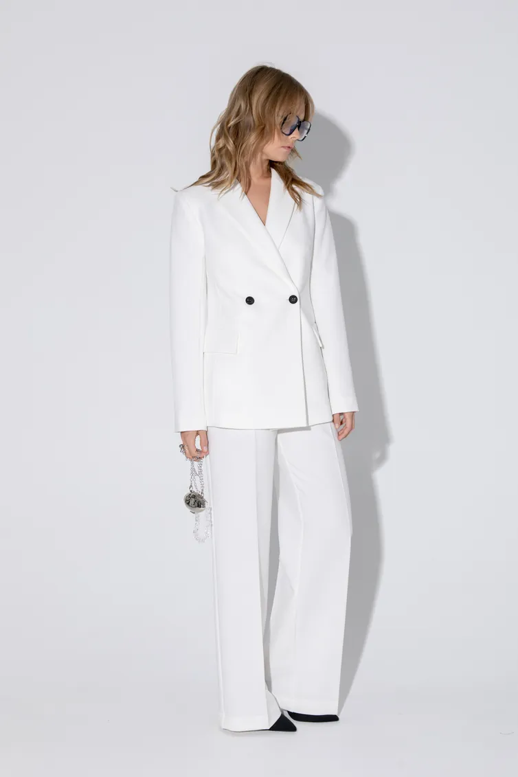 Suit Pirs #5352 molochnyj