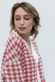 Cardigan Romgil #TZ692P belyj, temno-korallovyj