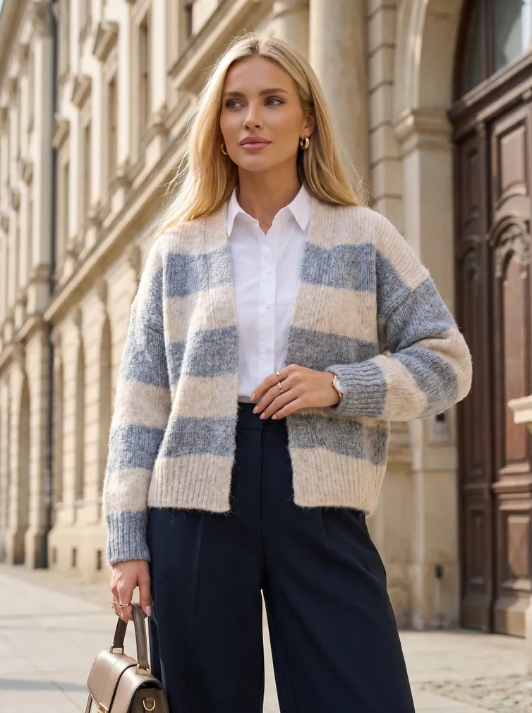Sweter BELANGE #3257 sero-bezhevyj