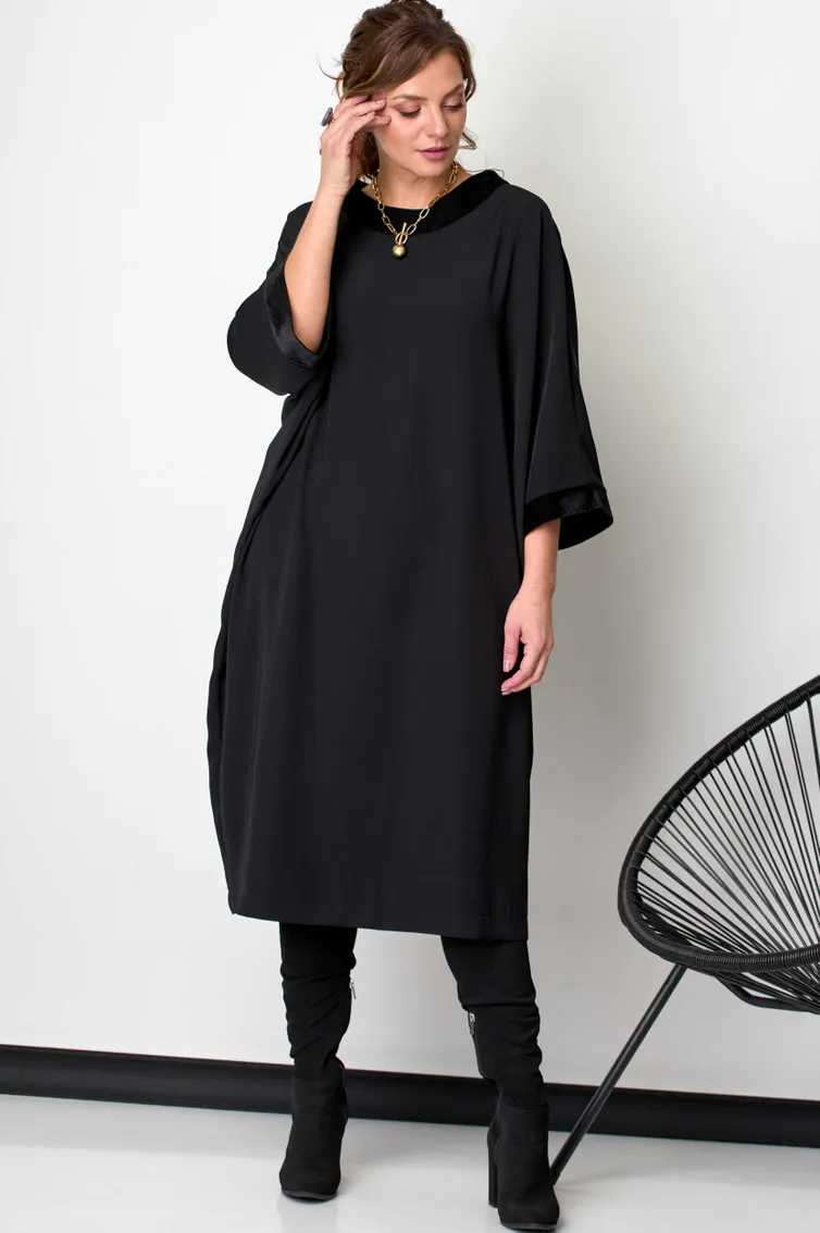 Sukienki SOVA #11191 chernyj