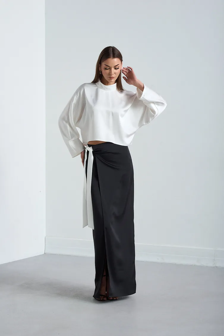 Garnitur Lady Line #2926 belyj-chernyj